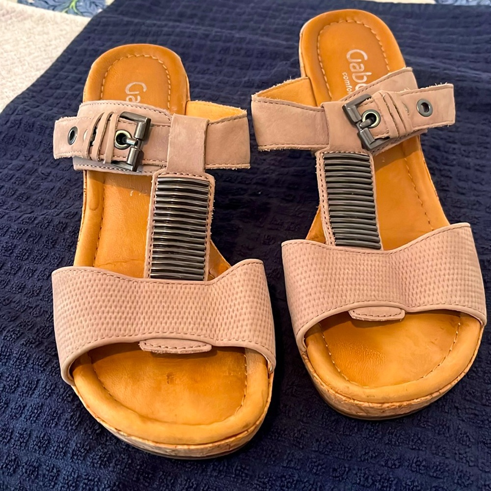 Gently used wedge